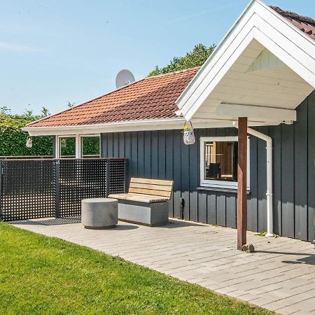 8 Person Holiday Home In Hejls المظهر الخارجي الصورة