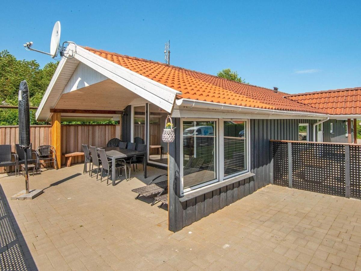 8 Person Holiday Home In Hejls المظهر الخارجي الصورة